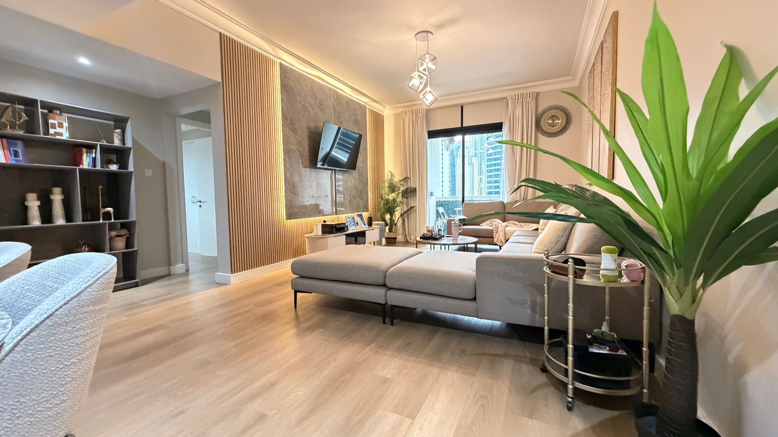 2 BEDROOM APARTMENT IN JLT