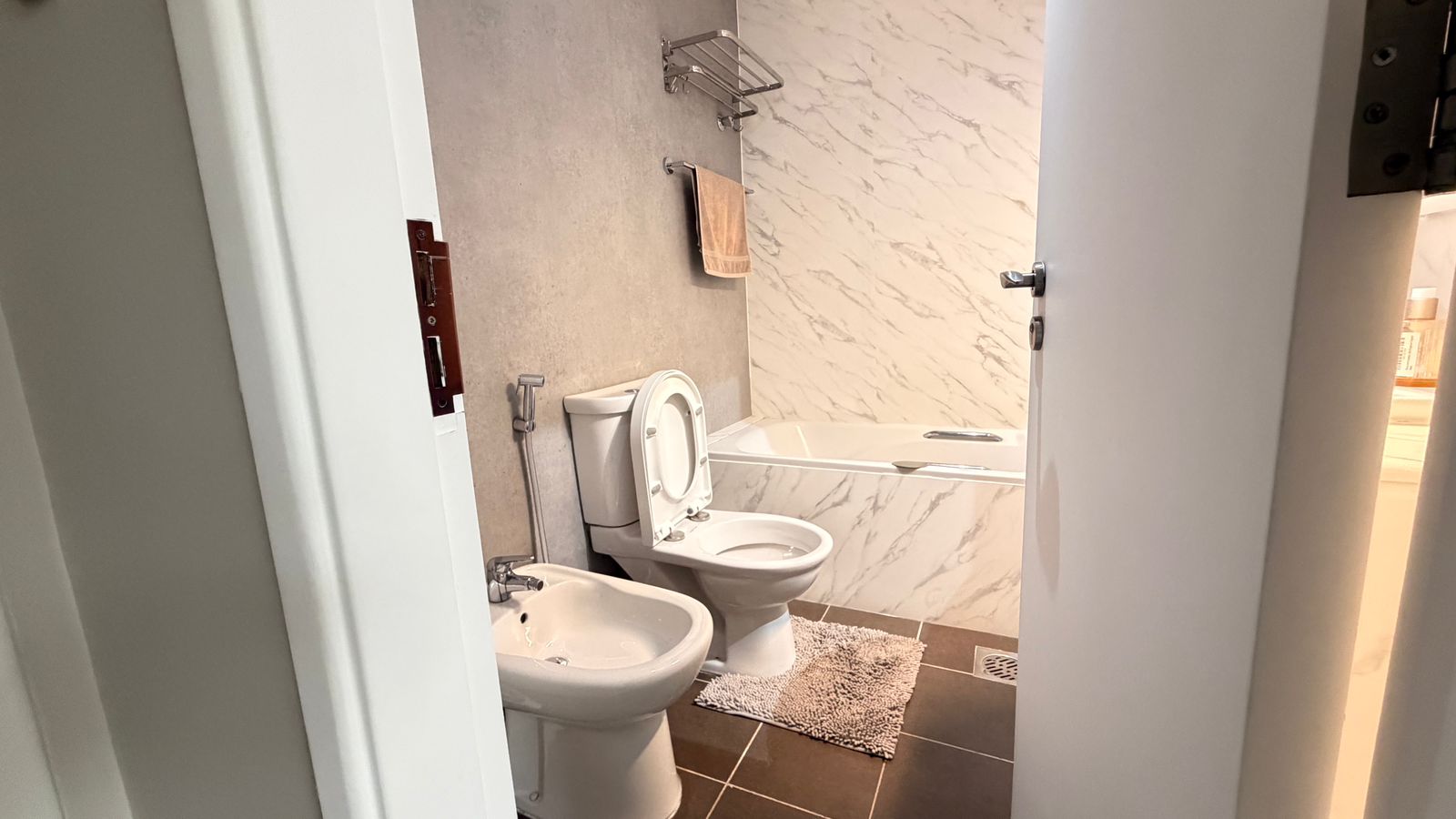 2 BEDROOM APARTMENT IN JLT - 5